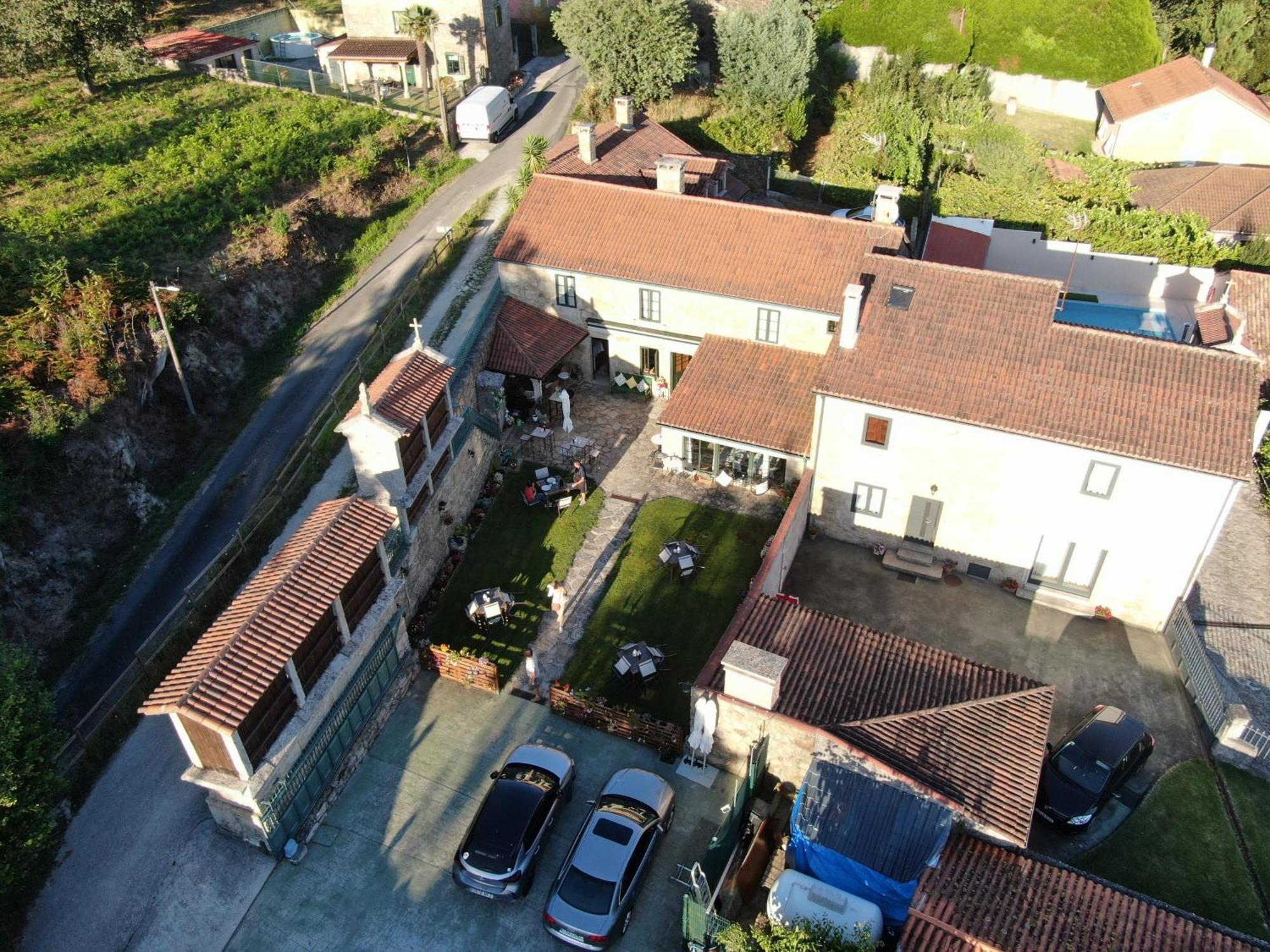 Casa De Costoia Guest House ซานติอาโก เด กอมโปสเตลา ภายนอก รูปภาพ
