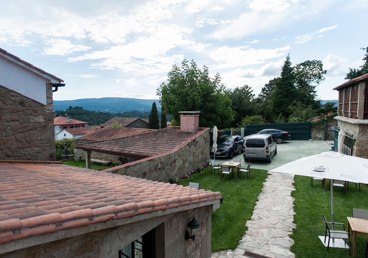 Casa De Costoia Guest House ซานติอาโก เด กอมโปสเตลา ภายนอก รูปภาพ